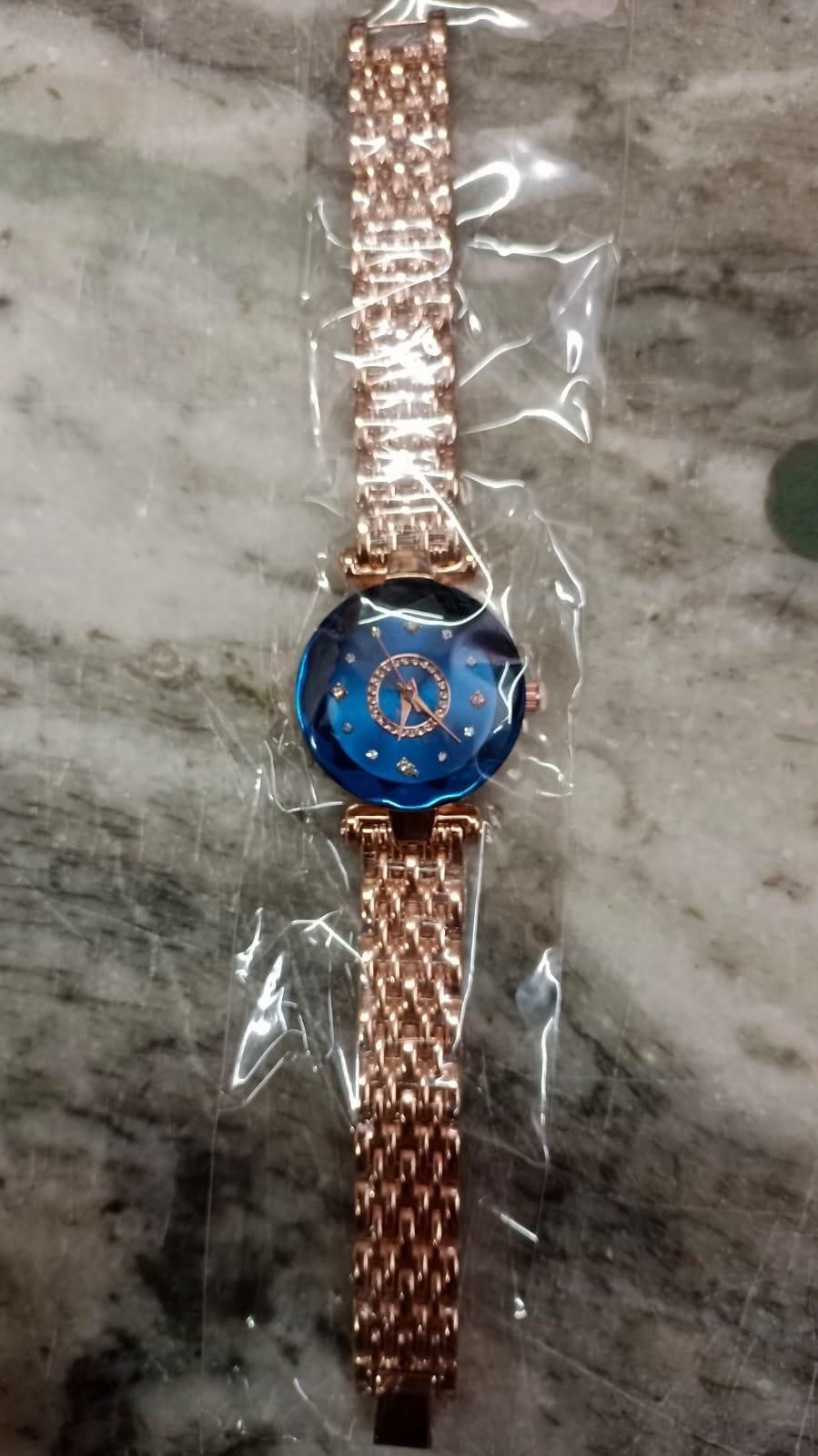 Women's Beautiful Diamond Shape Watch 💎⌚