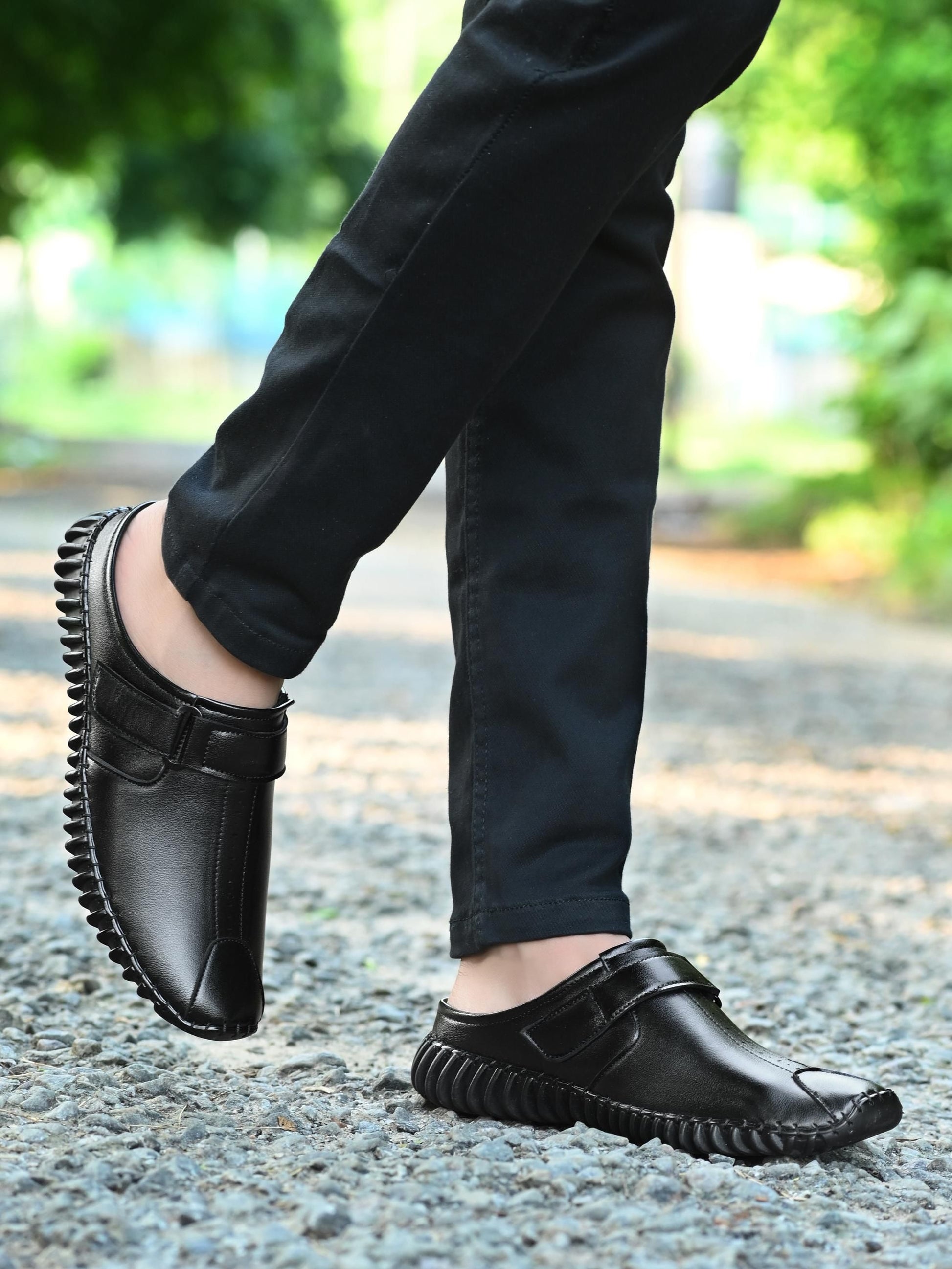 Men's Bantu Style Black Loafer Casual Shoes