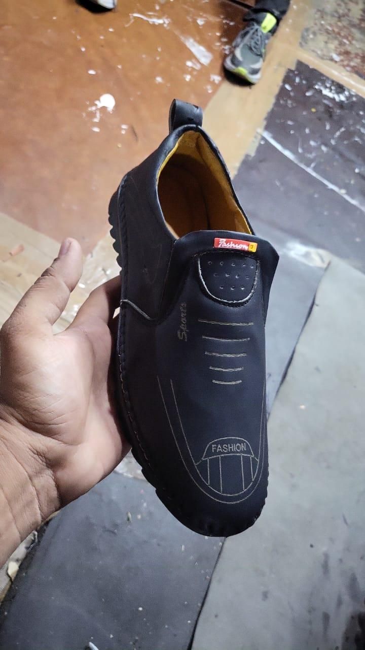 Men’s Leather Soft Casual Shoes – Stylish & Comfortable 👞✨