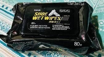 Natural Sneaker & Shoe Cleaner Wipes - 1 Packs of 80 👟✨